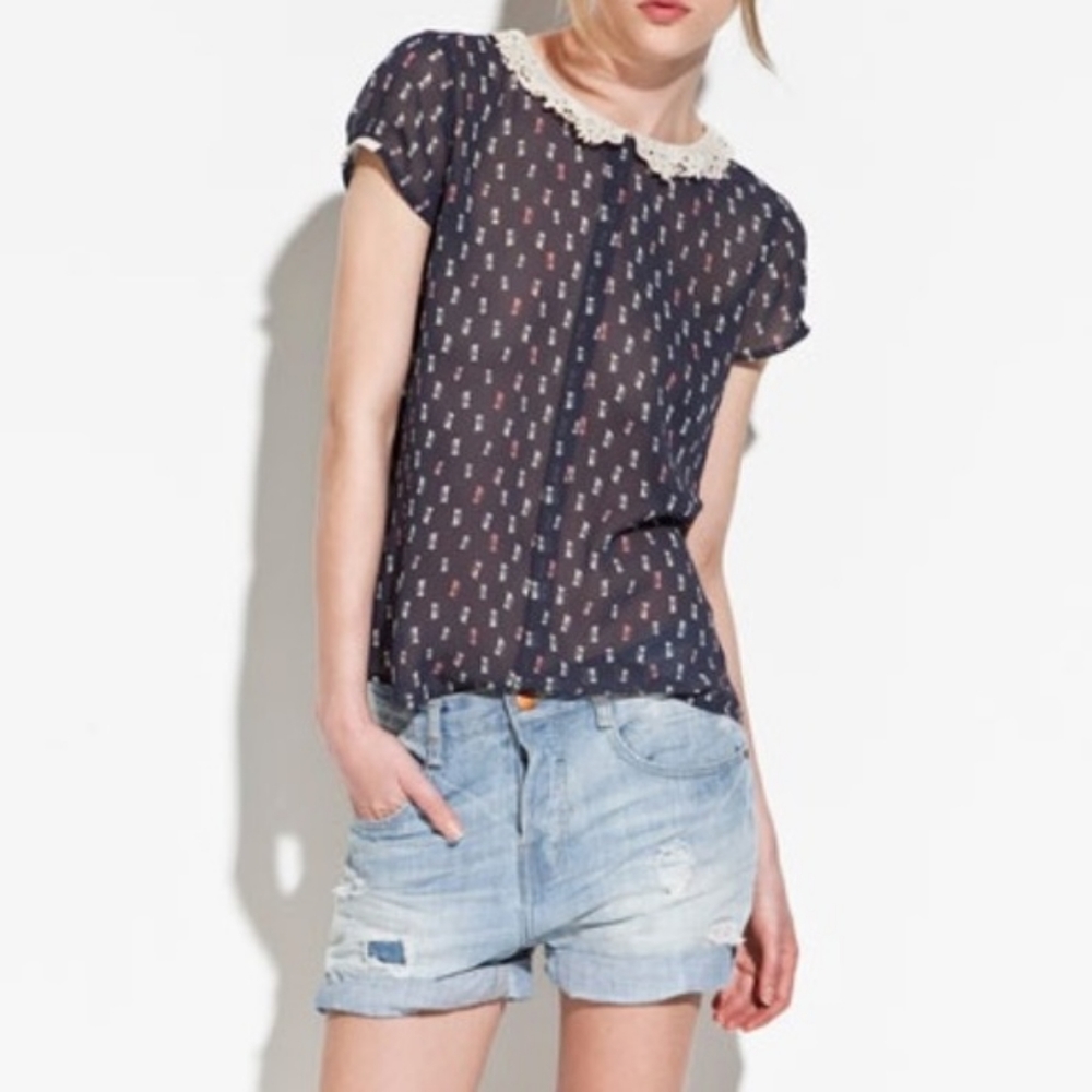 Zara Trafaluc cat print short sleeve blouse